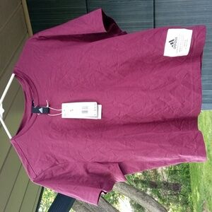NWT Adidas cropped boyfriend tee Sm/Med